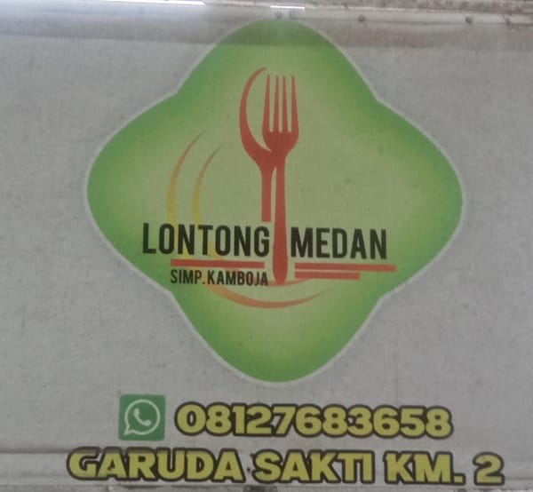 Lontong Medan Simpang Kamboja: Surga Sarapan Khas Medan di Pekanbaru